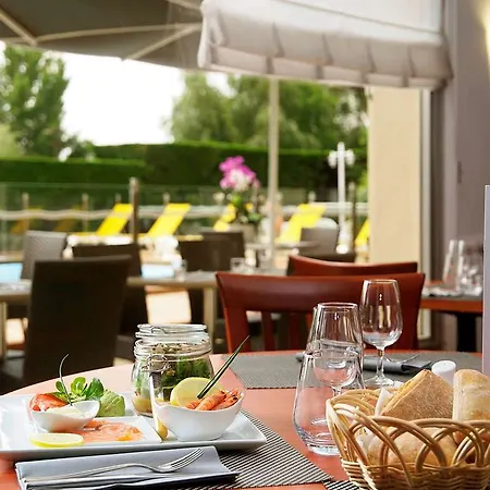 Mercure Ile De Hotel Nantes