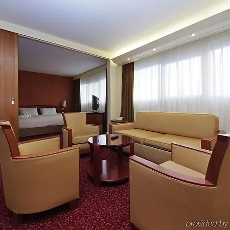 Mercure Ile De Hotel